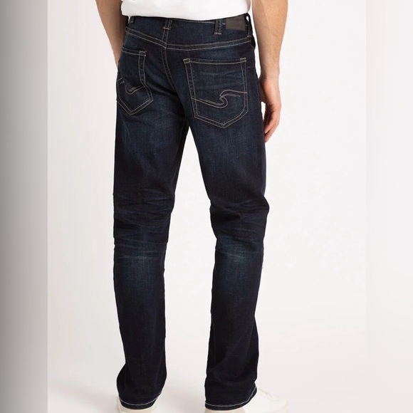 Bootlegger Jeans Men's Dark Blue Straight Jeans with Excellent Condition - Picture 3 of 9